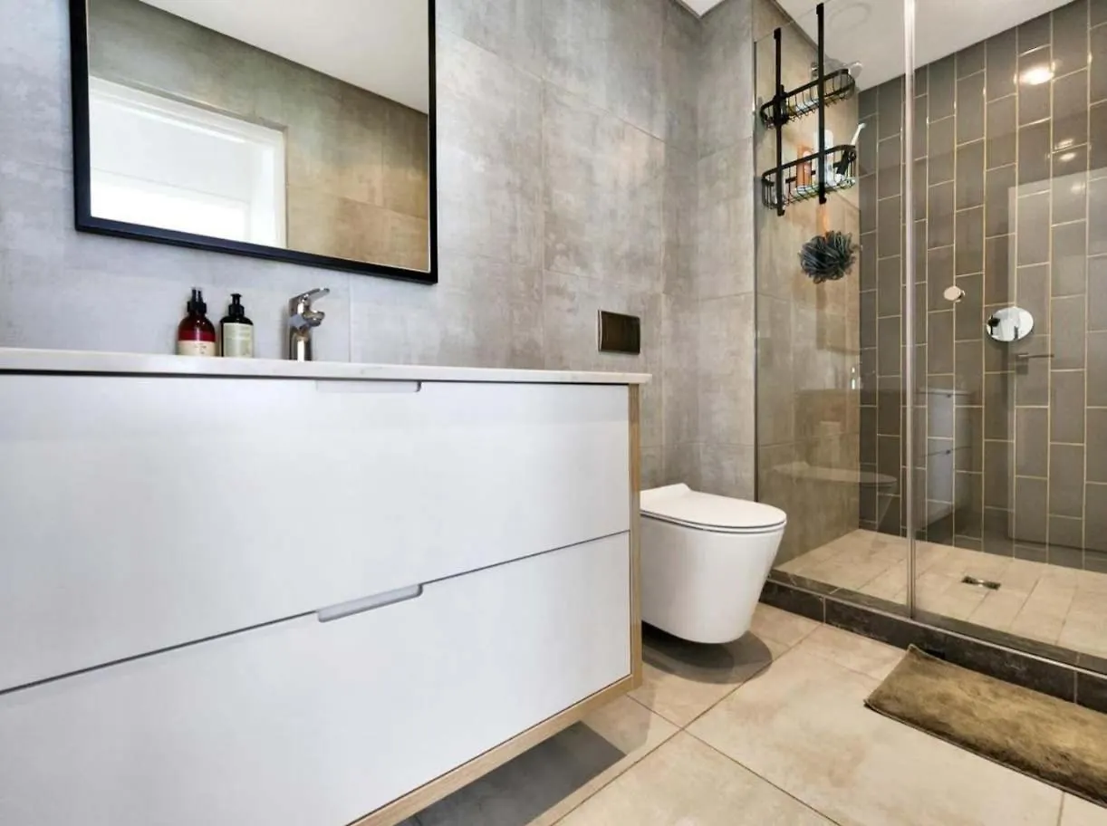 Huston 2 Bedroom Chambers Cape Town Apartment
