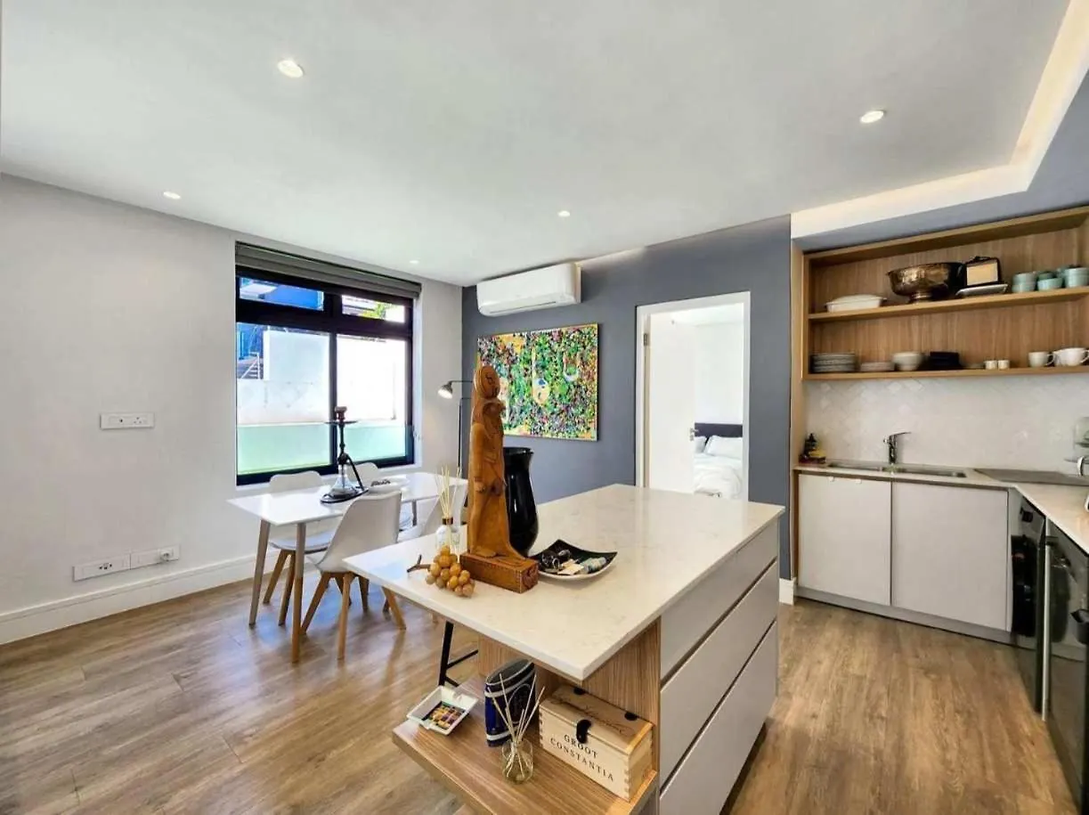 Huston 2 Bedroom Chambers Cape Town 0*,