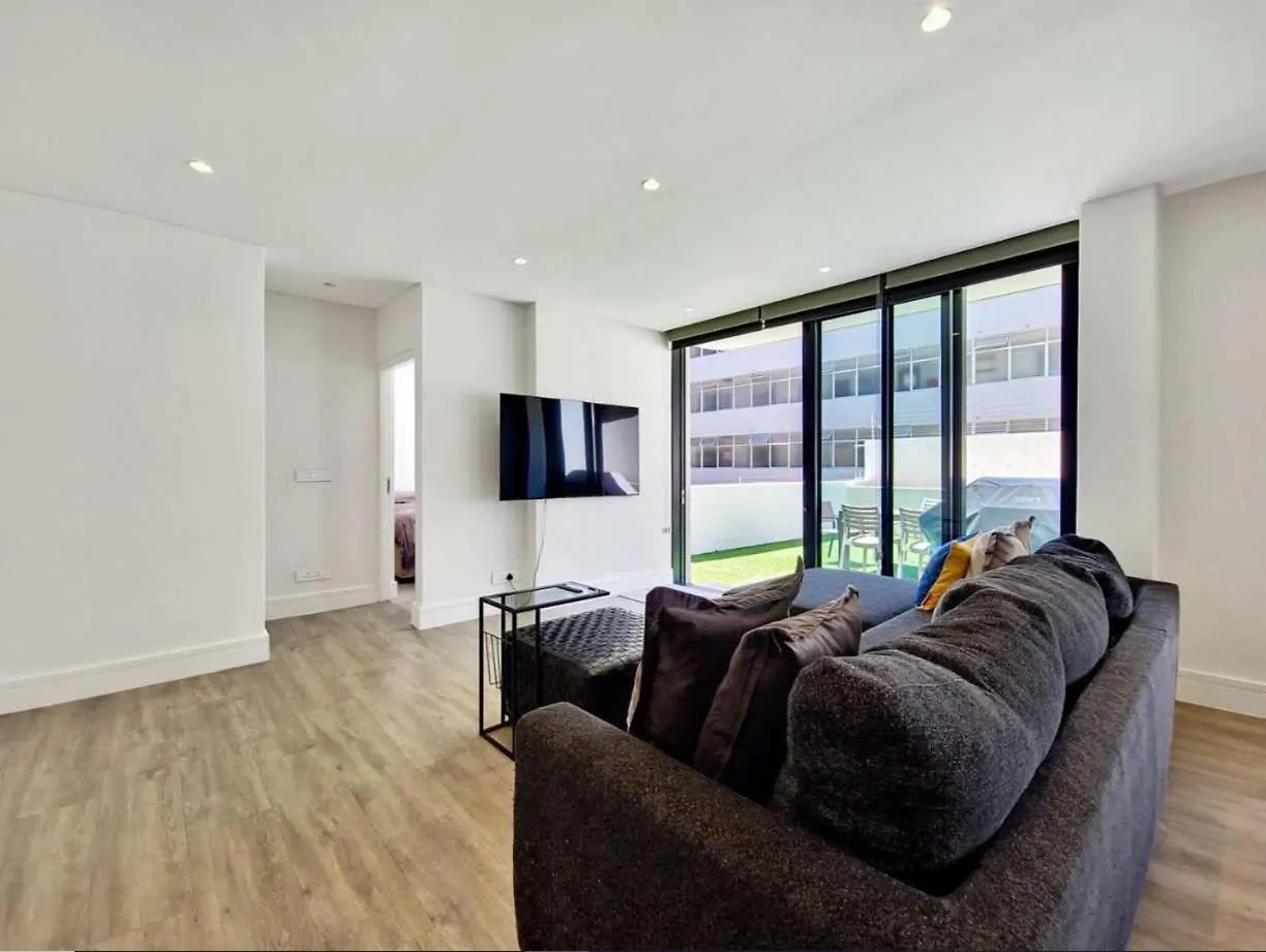 Huston 2 Bedroom Chambers Cape Town 0*,  South Africa